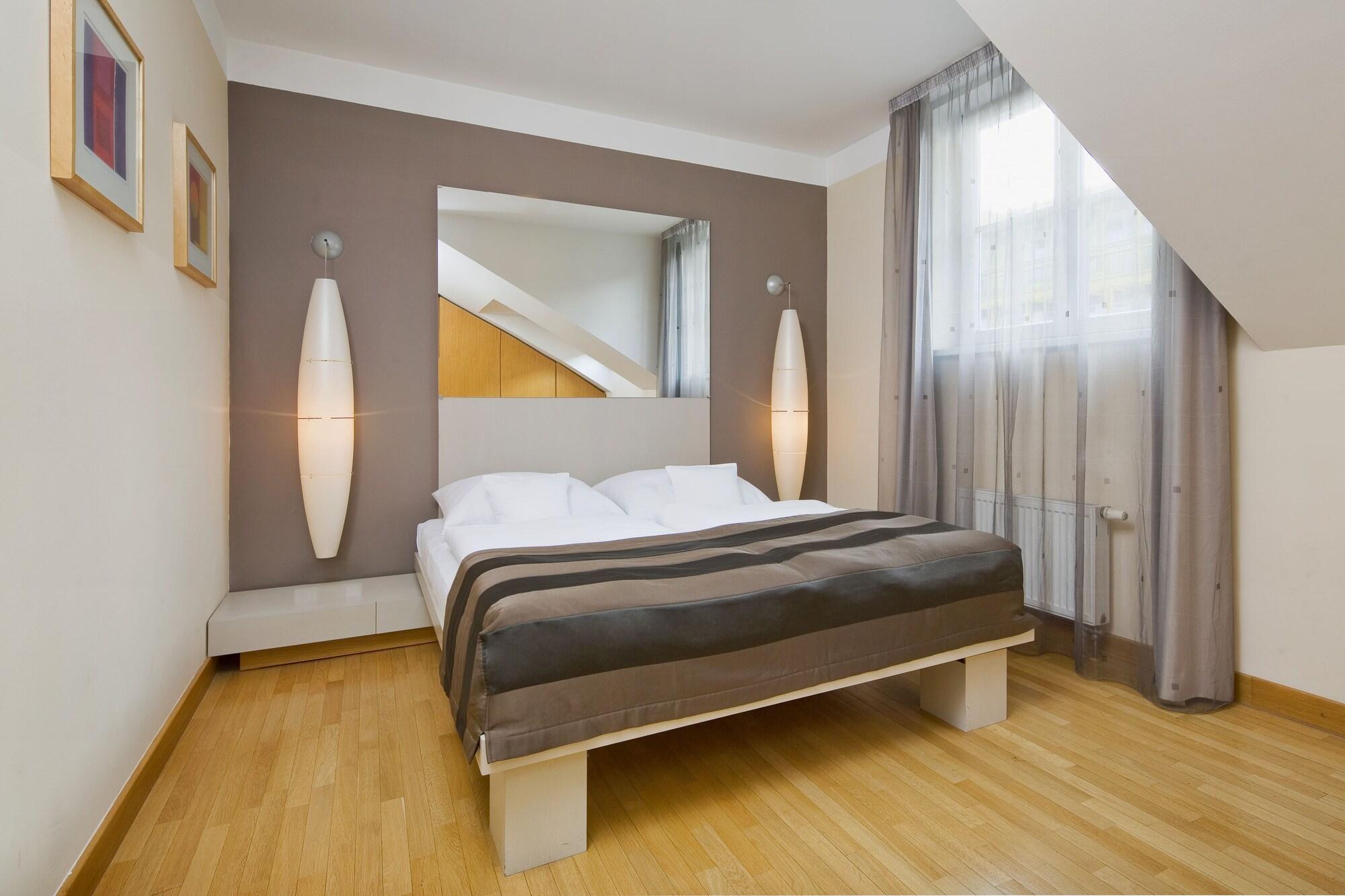 Hotel apartamentowy Mamaison Belgicka